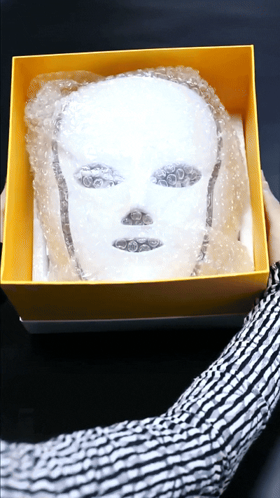 Máscara LED con Cuello 7 Colores + Microcorrientes: Fototerapia Facial Profesional en Casa
